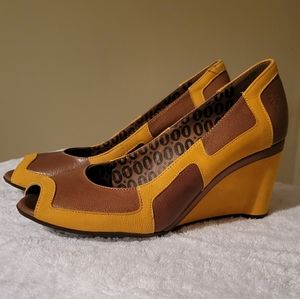 FLY LONDON  Wedges Shoes Brown Yellow Peep Toe Sz 39 8.5 9